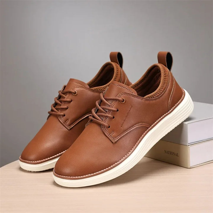 Versatile stretch-fit sneakers